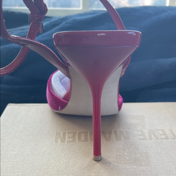 Steve Madden Red and Pink Open Toe Heels - Picture 11 of 11